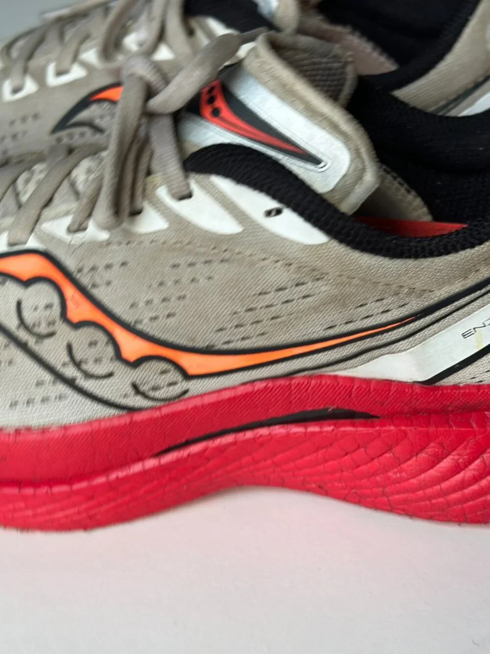 Saucony Endorphin Speed 3 Running Shoes White/ViZiRed Women's 10 - Picture 4 of 16